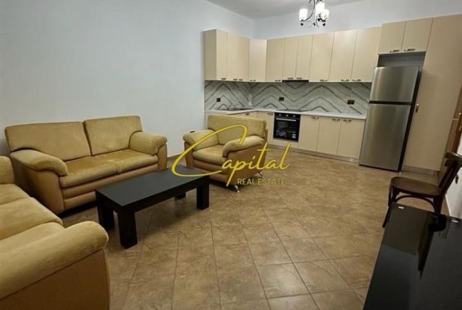 Shtepi me qera 2+1 ne Tirane - 40,000 Leke