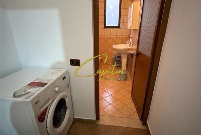 Shtepi me qera Apartament ne Tirane, 2+1, Mobilimi E mobiluar, Pagesa 40,000  Leke.