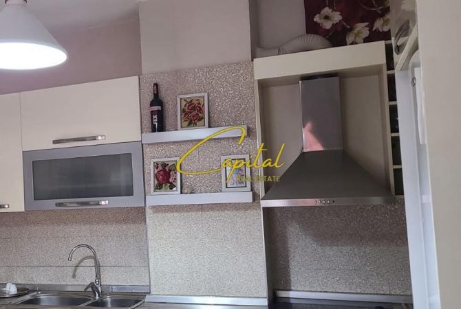 Shtepi me qera 1+1 ne Tirane - 35,000 Leke