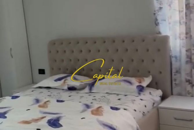 Shtepi me qera Apartament ne Tirane, 2+1, Mobilimi E mobiluar, Pagesa 800  Euro.