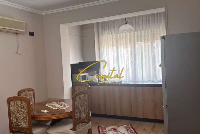 Shtepi me qera 2+1 ne Tirane - 800 Euro