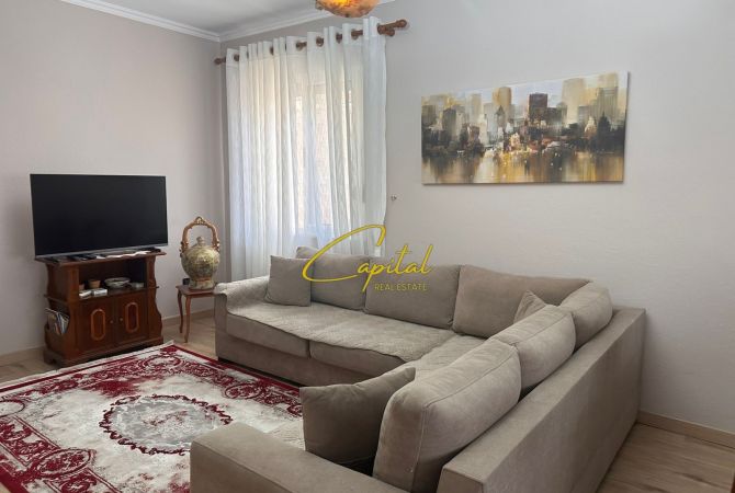 Shtepi me qera 2+1 ne Tirane - 800 Euro