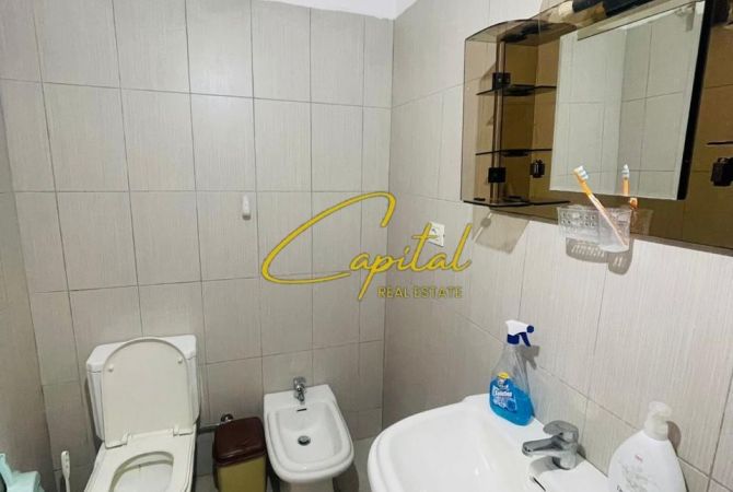 Shtepi me qera Apartament ne Tirane, 1+1, Mobilimi E mobiluar, Pagesa 40,000  Leke.