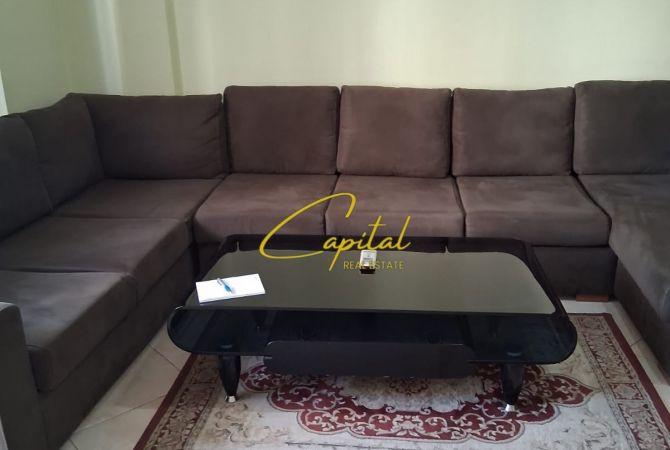 Shtepi me qera 2+1 ne Tirane - 700 Euro