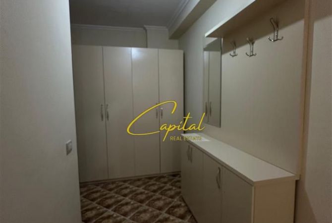 Shtepi ne shitje Apartament ne Tirane, 2+1, Mobilimi E mobiluar, Pagesa 150,000  Euro.