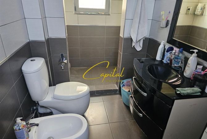 Shtepi me qera Apartament ne Tirane, 1+1, Mobilimi E mobiluar, Pagesa 450  Euro.