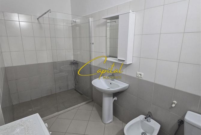 Shtepi me qera Apartament ne Tirane, 1+1, Mobilimi E mobiluar, Pagesa 500  Euro.