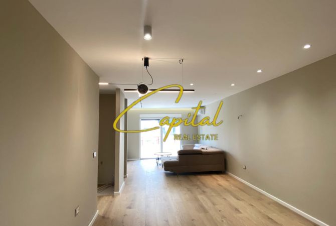 Shtepi ne shitje 2+1 ne Tirane - 165,000 Euro