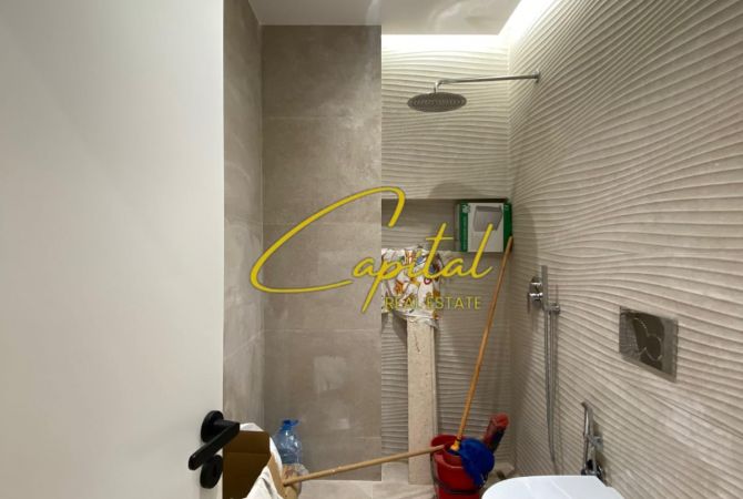 Shtepi ne shitje Apartament ne Tirane, 2+1, Mobilimi E mobiluar, Pagesa 165,000  Euro.