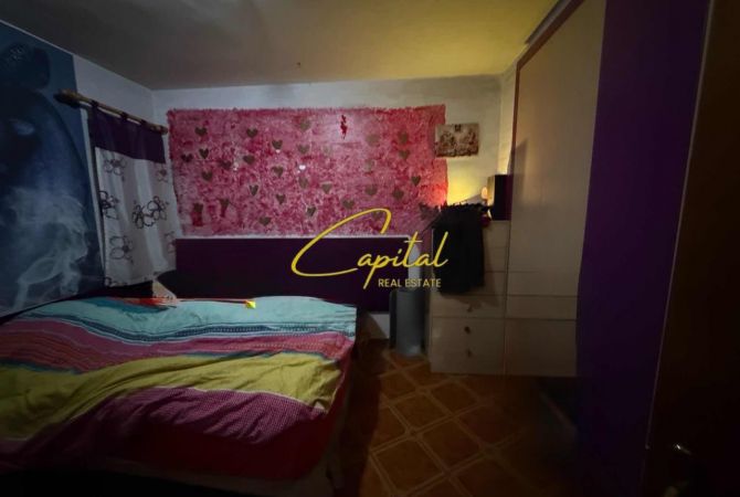 Shtepi ne shitje Apartament ne Tirane, 2+1, Mobilimi E mobiluar, Pagesa 120,000  Euro.