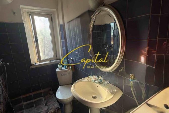 Shtepi ne shitje Apartament ne Tirane, 2+1, Mobilimi E mobiluar, Pagesa 120,000  Euro.