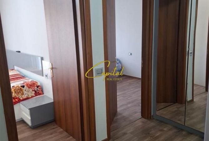Shtepi me qera Apartament ne Tirane, 2+1, Mobilimi E mobiluar, Pagesa 500  Euro.