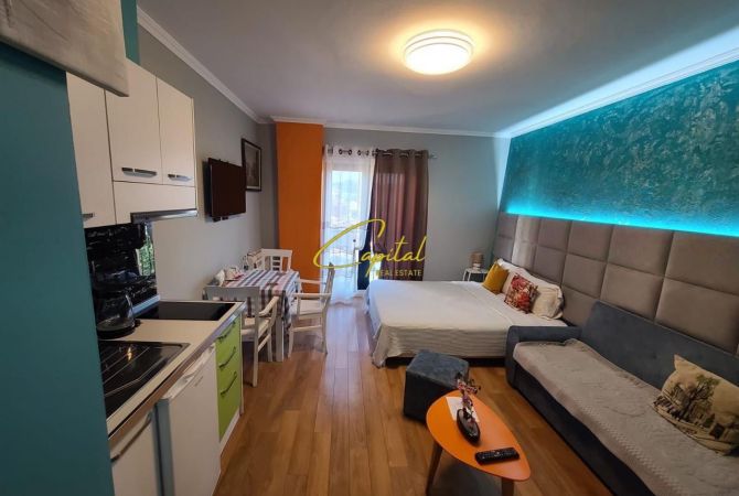 AMBIENT BIZNESI ME QERA 239 M2 RRUGA E KAVAJES 5000 EURO