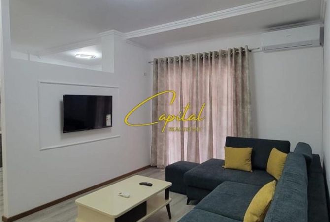 Shtepi me qera 1+1 ne Tirane - 60,000 Leke