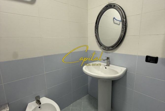 Shtepi me qera Apartament ne Tirane, 1+1, Mobilimi E mobiluar, Pagesa 450  Euro.