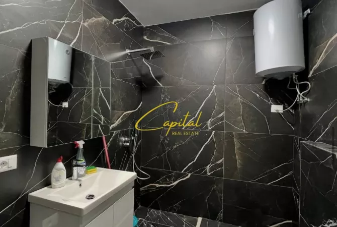 Shtepi me qera Apartament ne Tirane, 1+1, Mobilimi Bosh, pa mobiluar, Pagesa 500  Euro.