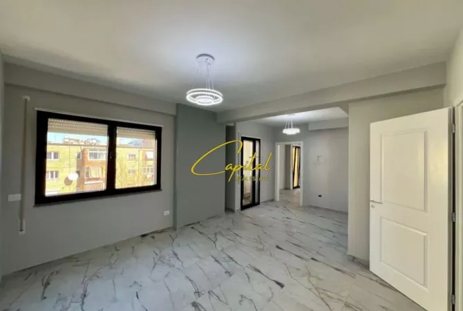 AMBIENT BIZNESI ME QERA 74 M2 SHKOLLA E BALETIT 500 EURO