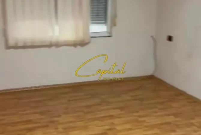 Ambient biznesi me qera 3+1 ne Tirane - 650 Euro