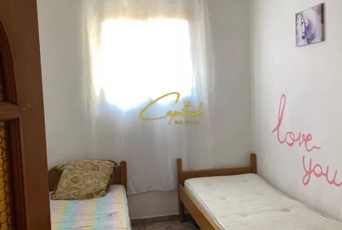 Shtepi me qera Apartament ne Tirane, 3+1, Mobilimi E mobiluar, Pagesa 450  Euro.