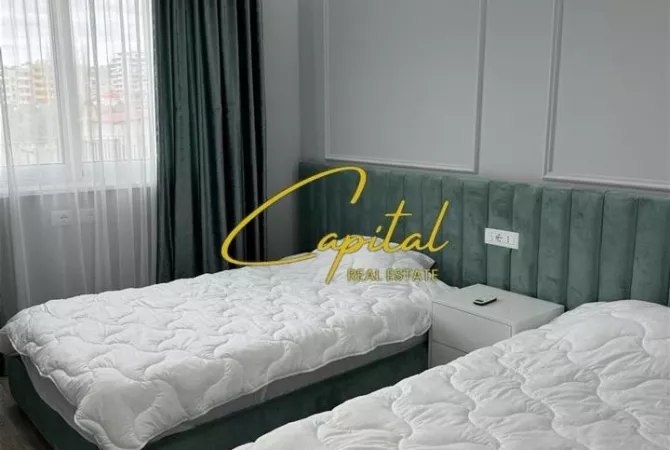 Shtepi ne shitje Apartament ne Vlore, 2+1, Mobilimi E mobiluar, Pagesa 230,000  Euro.