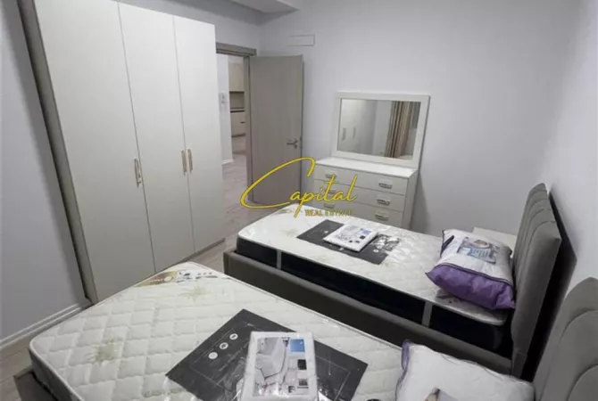 Shtepi me qera Apartament ne Tirane, 2+1, Mobilimi E mobiluar, Pagesa 60,000  Leke.