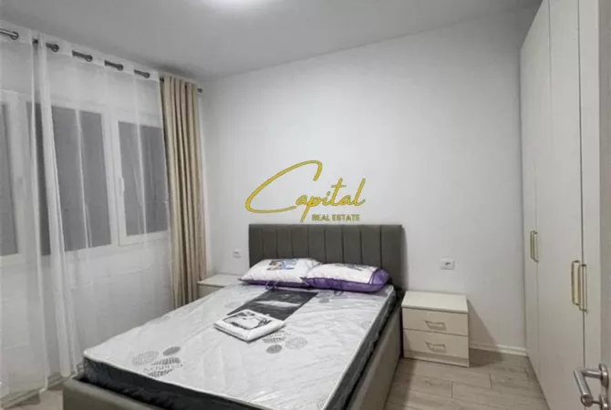 Shtepi me qera 2+1 ne Tirane - 60,000 Leke