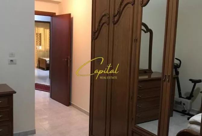 Shtepi me qera Apartament ne Tirane, 2+1, Mobilimi E mobiluar, Pagesa 50,000  Leke.