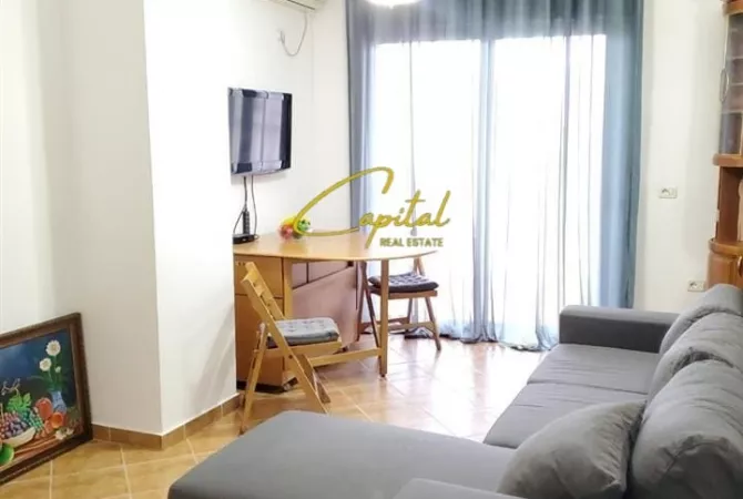 Shtepi me qera 2+1 ne Tirane - 550 Euro