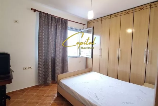 Shtepi me qera Apartament ne Tirane, 2+1, Mobilimi E mobiluar, Pagesa 550  Euro.