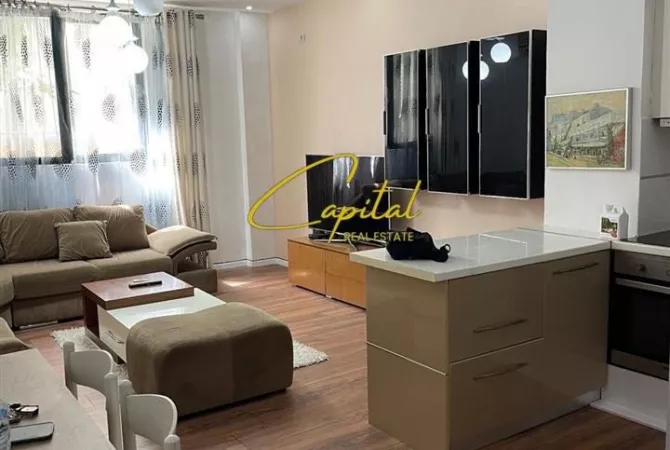Shtepi me qera Apartament ne Tirane, 2+1, Mobilimi E mobiluar, Pagesa 500  Euro.