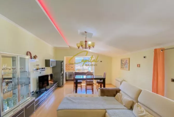 Shtepi me qera 2+1 ne Tirane - 700 Euro