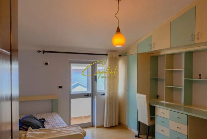 Shtepi me qera Apartament ne Tirane, 2+1, Mobilimi E mobiluar, Pagesa 700  Euro.