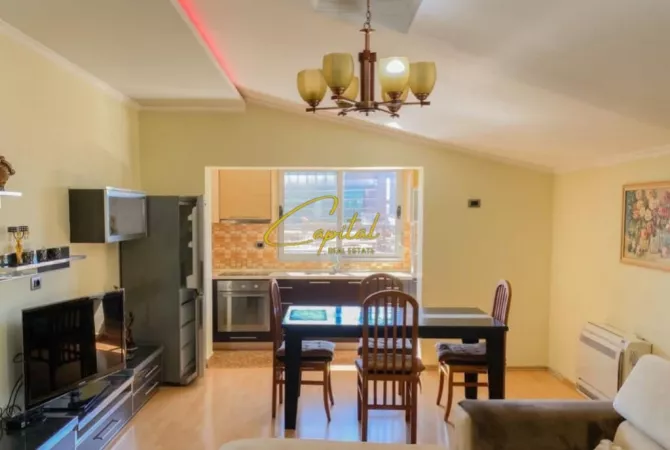 Shtepi me qera 2+1 ne Tirane - 700 Euro