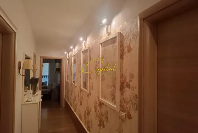 Shtepi me qera Apartament ne Tirane, 2+1, Mobilimi E mobiluar, Pagesa 750  Euro.