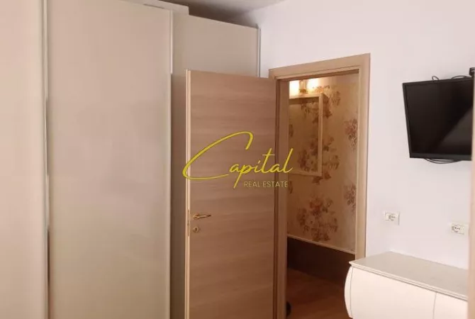 Shtepi me qera Apartament ne Tirane, 2+1, Mobilimi E mobiluar, Pagesa 750  Euro.