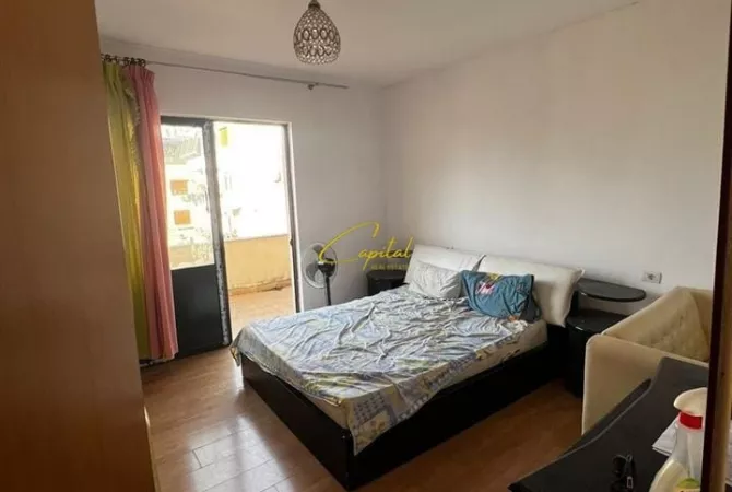 Shtepi me qera 2+1 ne Tirane - 400 Euro