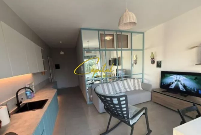 Shtepi me qera 2+1 ne Tirane - 60,000 Leke