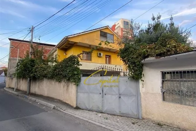 House for Sale 4+1 in Tirana - 470,000 Euro