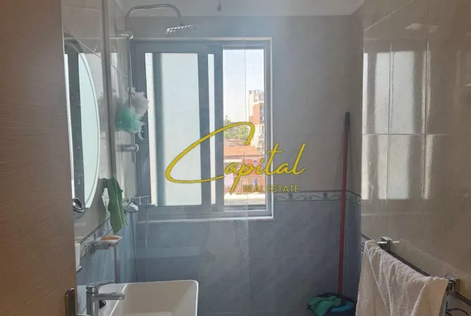 Shtepi me qera Apartament ne Tirane, 2+1, Mobilimi E mobiluar, Pagesa 550  Euro.