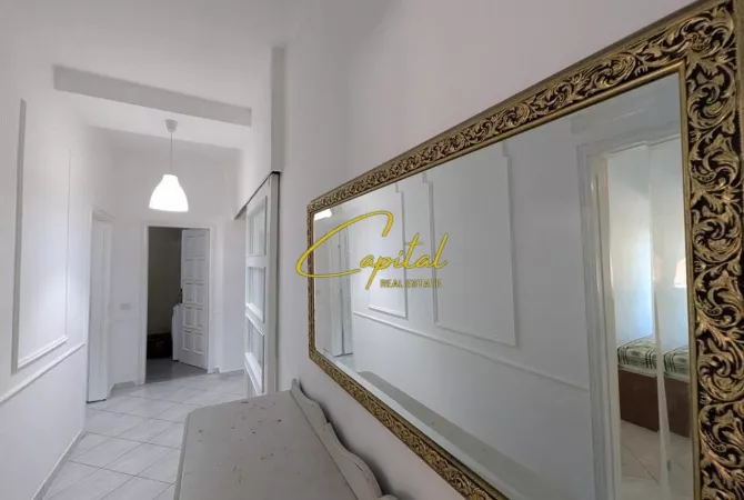 Shtepi me qera Apartament ne Tirane, 2+1, Mobilimi E mobiluar, Pagesa 500  Euro.