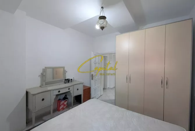 Shtepi me qera Apartament ne Tirane, 2+1, Mobilimi E mobiluar, Pagesa 500  Euro.