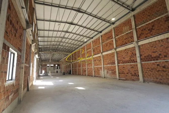 Ambjent biznesi me qera 4+1 ne Tirane - 7,200 Euro