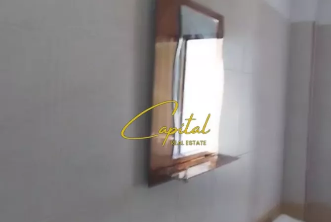 Shtepi ne shitje Apartament ne Tirane, 1+1, Mobilimi Bosh, pa mobiluar, Pagesa 70,000  Euro.