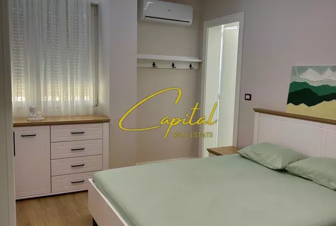 Shtepi me qera Apartament ne Tirane, 2+1, Mobilimi E mobiluar, Pagesa 850  Euro.