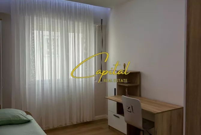 Shtepi me qera Apartament ne Tirane, 2+1, Mobilimi E mobiluar, Pagesa 850  Euro.
