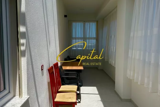 Shtepi me qera Apartament ne Tirane, 2+1, Mobilimi E mobiluar, Pagesa 850  Euro.