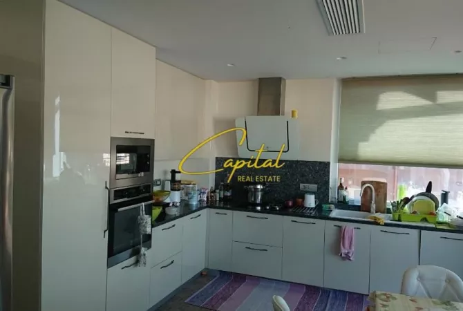Shtepi ne shitje 4+1 ne Tirane - 385,000 Euro