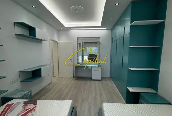 Shtepi me qera Apartament ne Tirane, 2+1, Mobilimi E mobiluar, Pagesa 500  Euro.