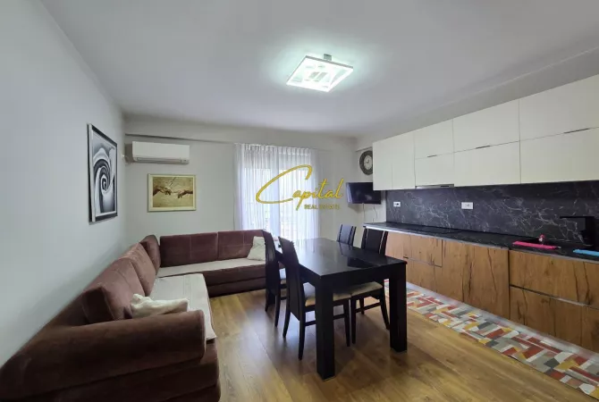 Casa in affitto 3+1 a Tirana - 1,000 Euro