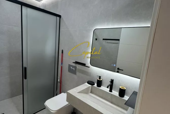 Shtepi ne shitje Apartament ne Tirane, 1+1, Mobilimi E mobiluar, Pagesa 200,000  Euro.